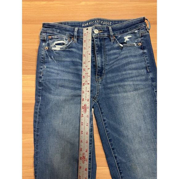 American Eagle Womens Jeans Size 6 Medium Wash Super High Rise Flare Ripped - Picture 10 of 13